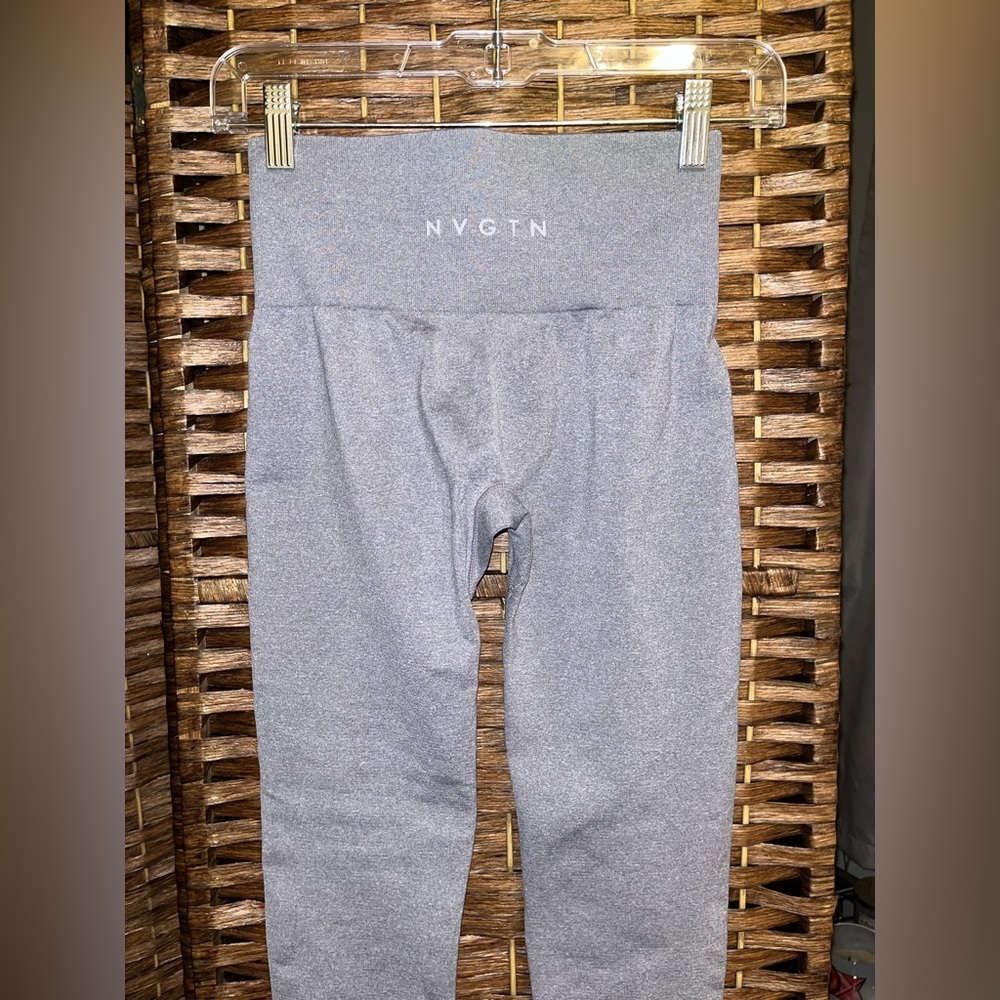 NVGTN Solid Seamless Leggings